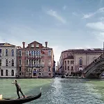 Hotel Galleria