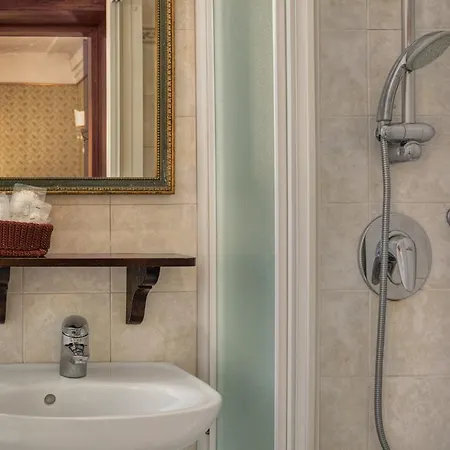 Hotel Galleria Venise